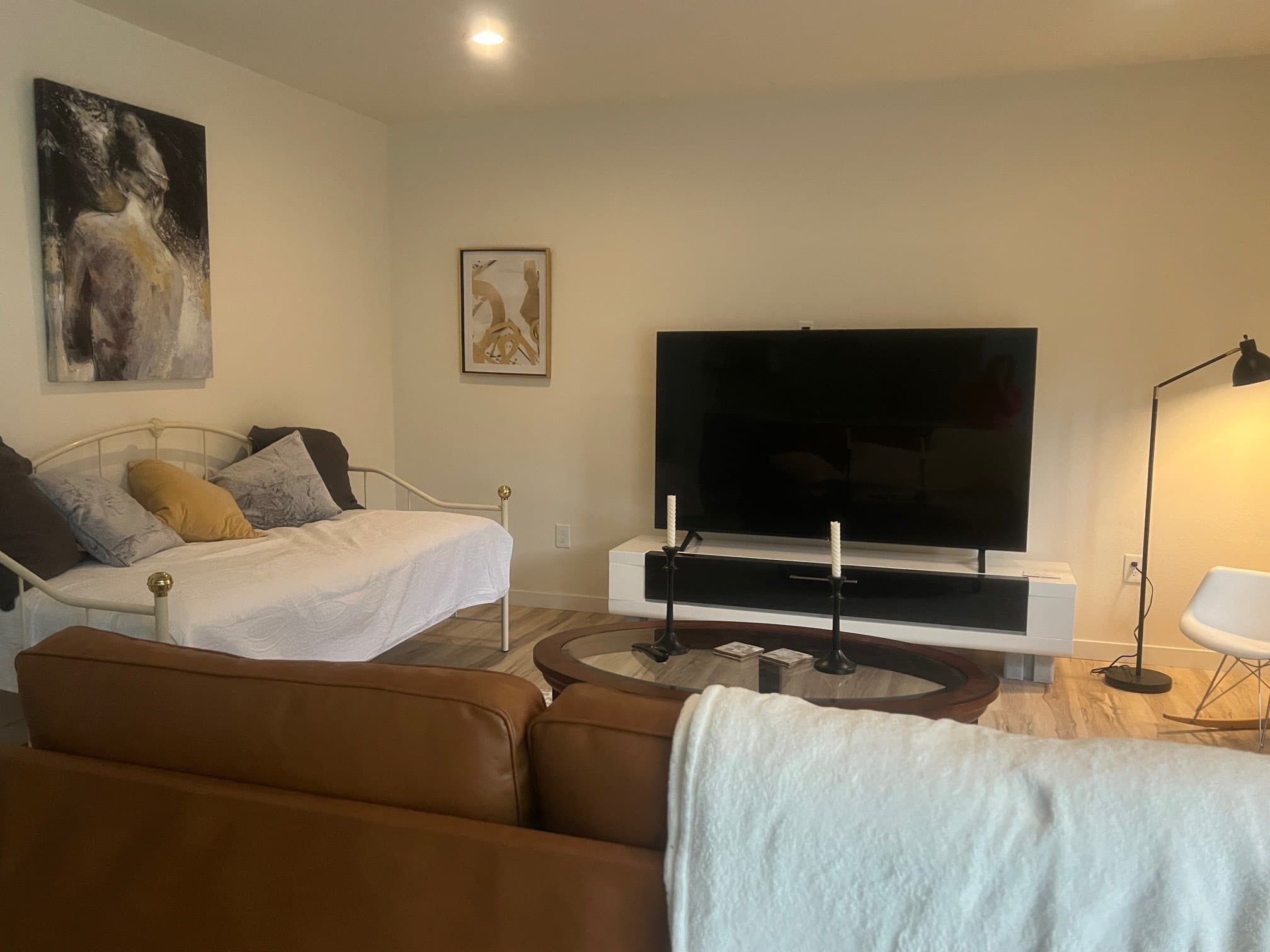 SeaTac House: 14035 28th Ave S