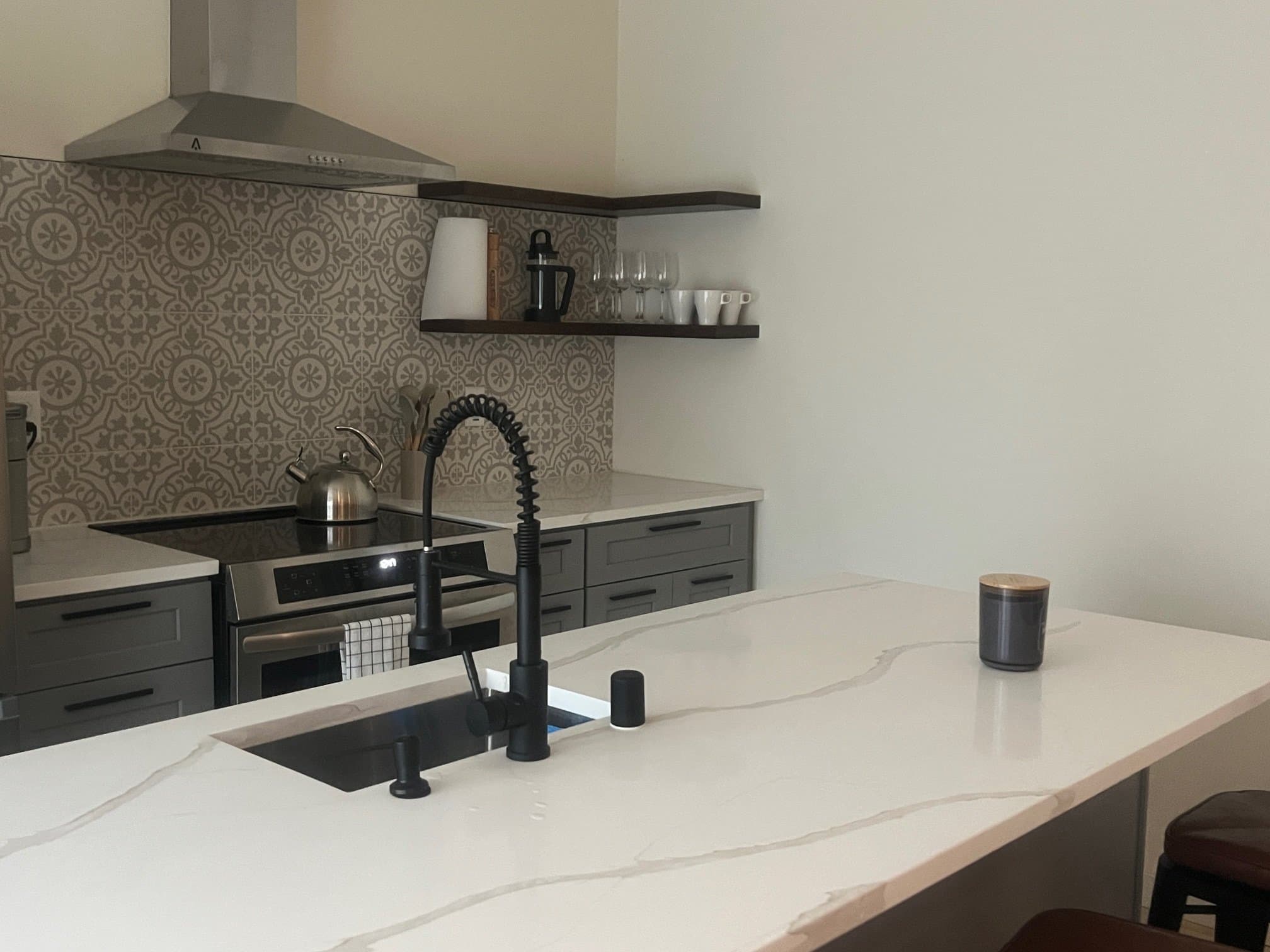 SeaTac House: 14035 28th Ave S