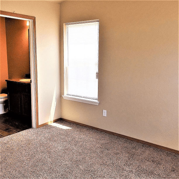 Fayetteville Townhome: 2813 W Hillshire Dr