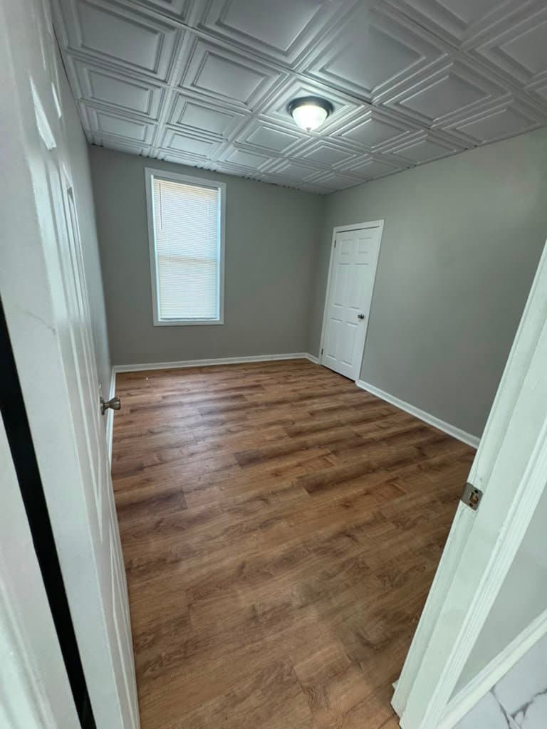 Fall River Apartment: 321 Union St, Unit 3S