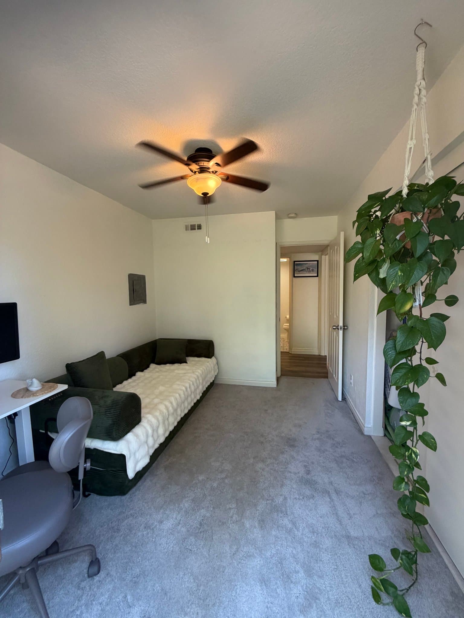 Oceanside Single Room: 5070 Via Manos Unit B, Oceanside 92057, CA