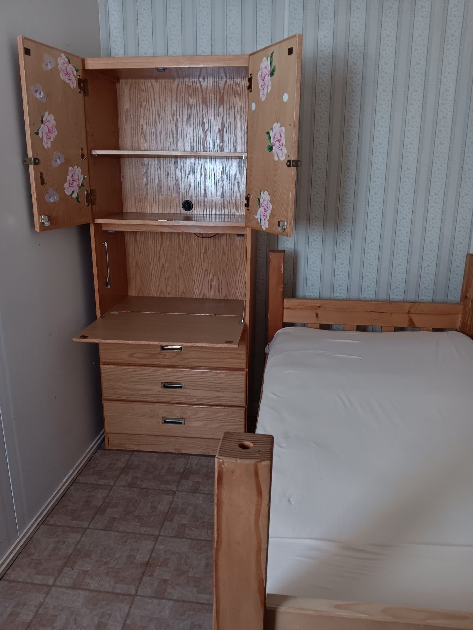 El Paso Single Room: 1009 N Florence