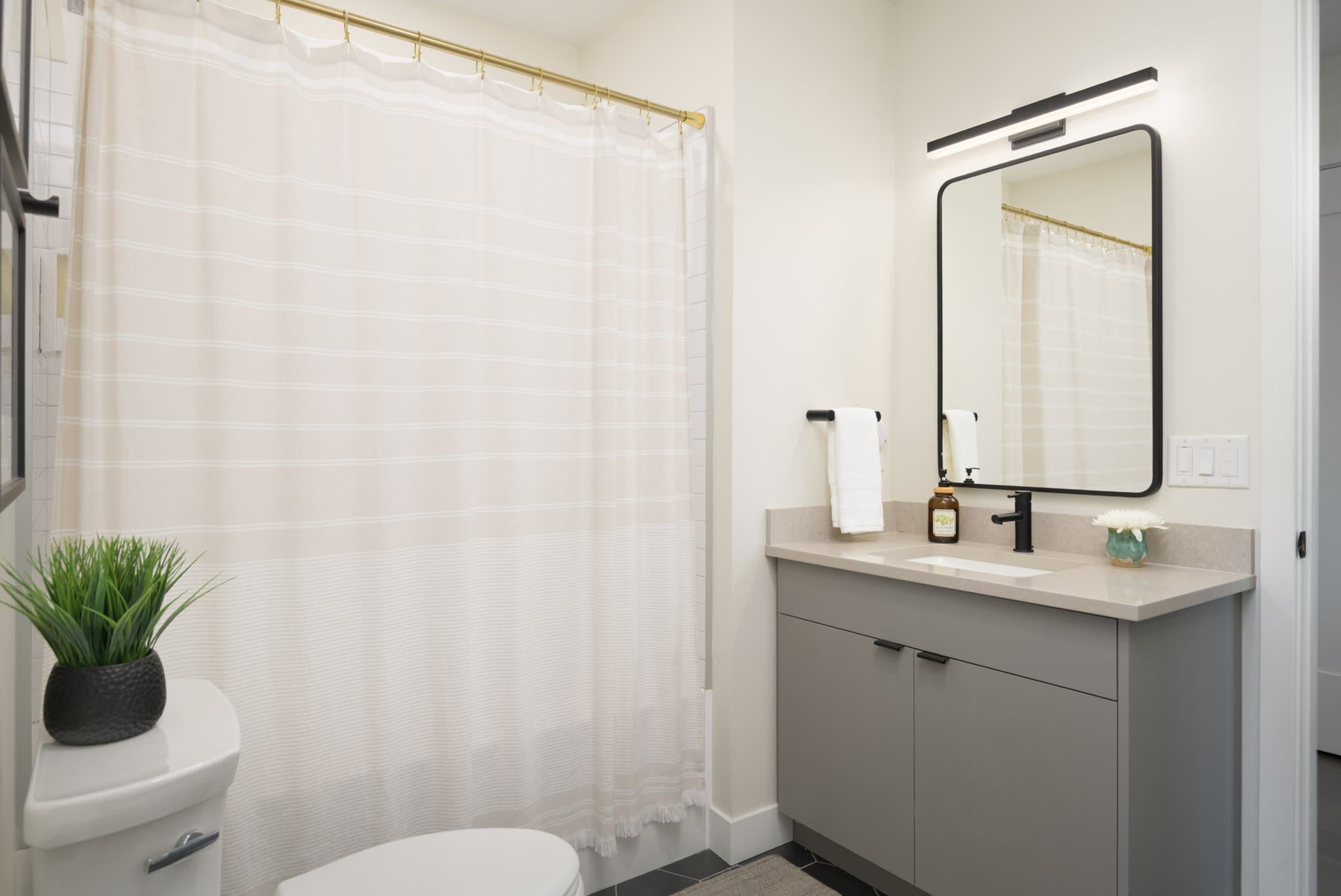 Missoula Condo: 265 S 4th St E
