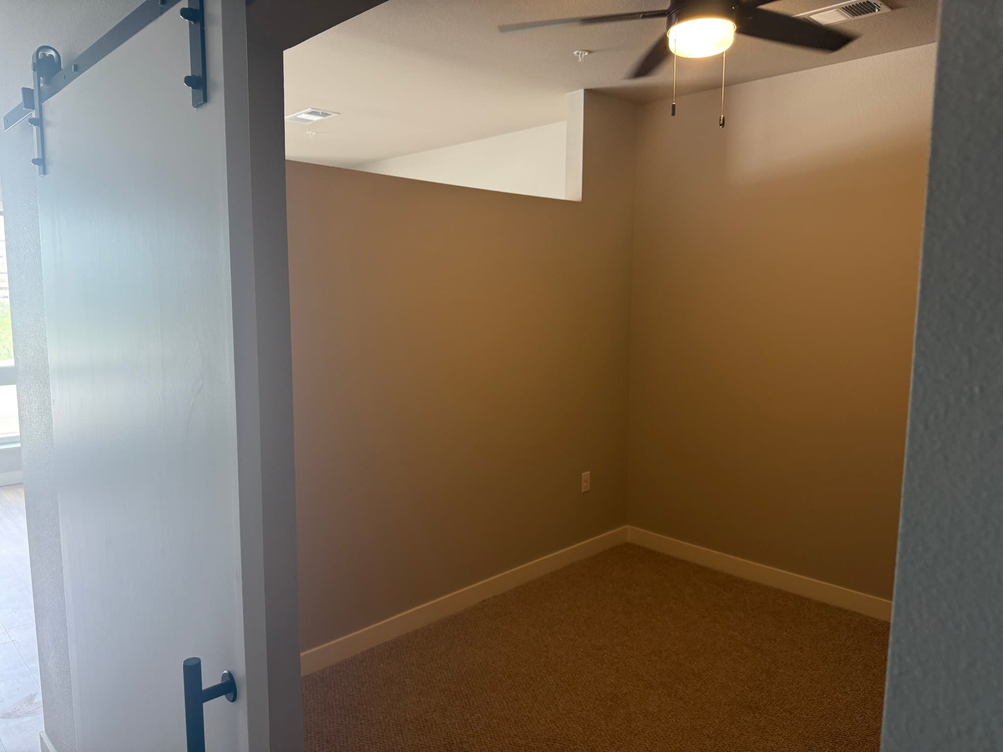 Denver Single Room: 7831 East Union Ave