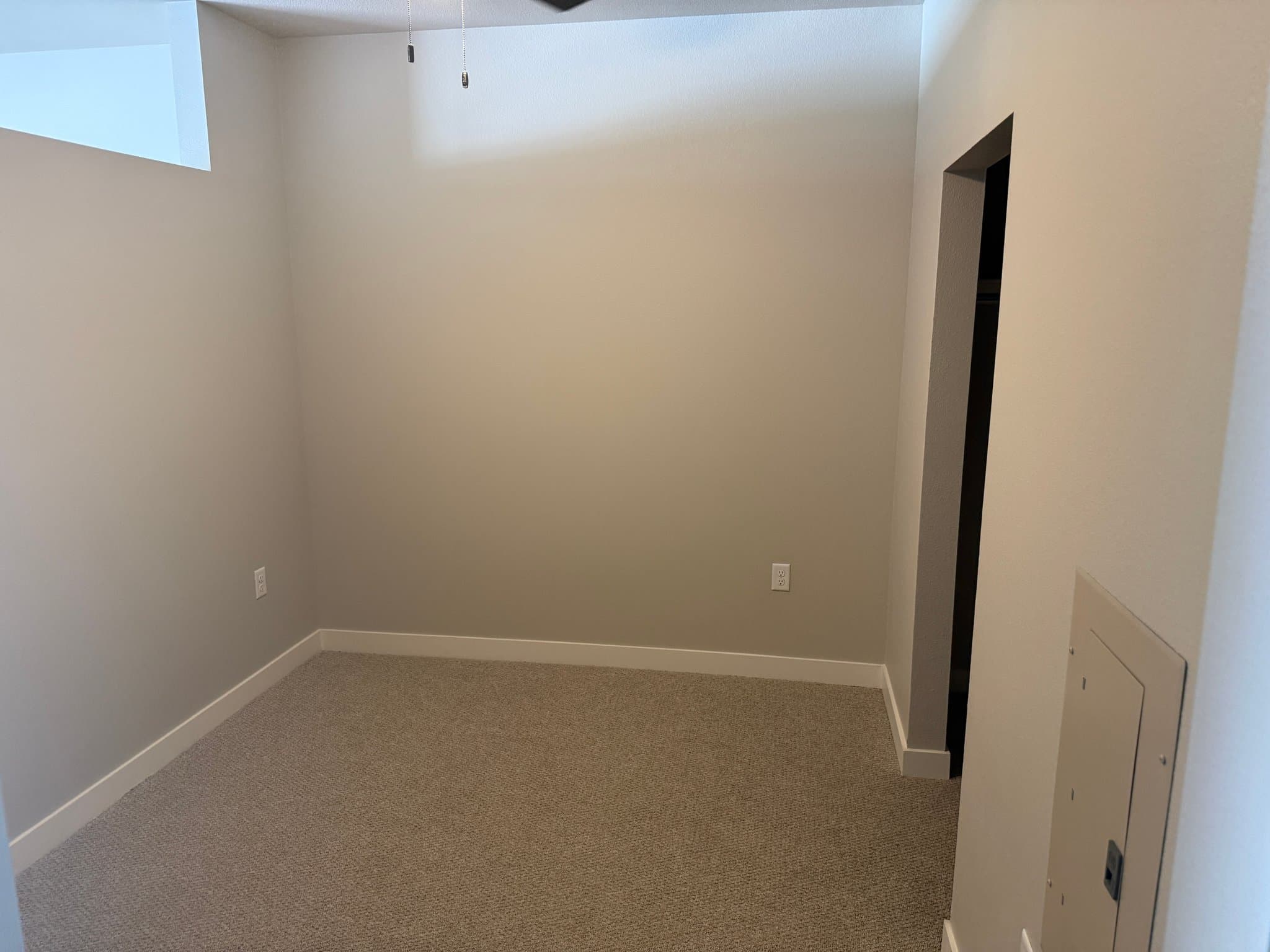 Denver Single Room: 7831 East Union Ave