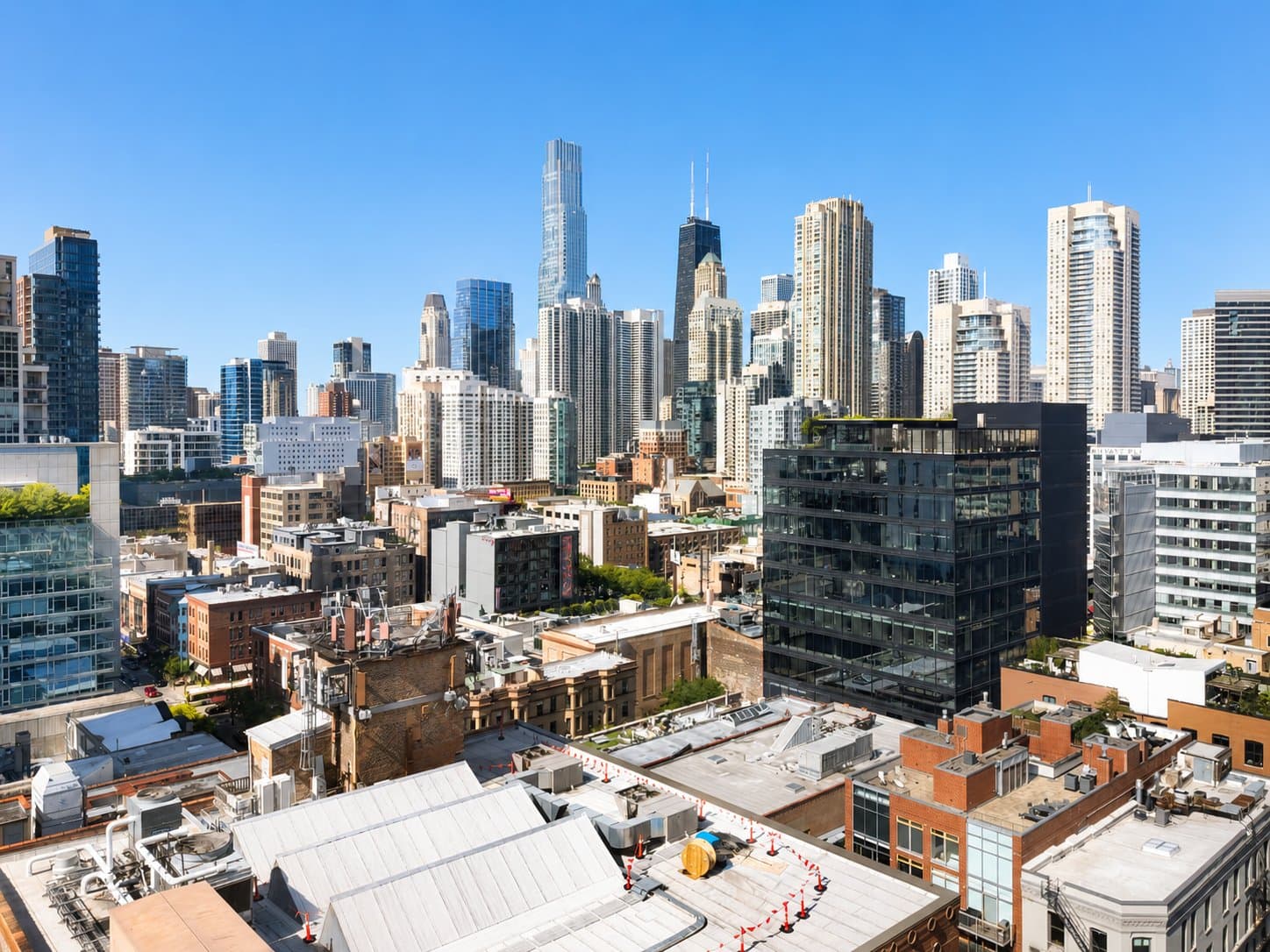 Chicago Condo: 215 W Hubbard Street