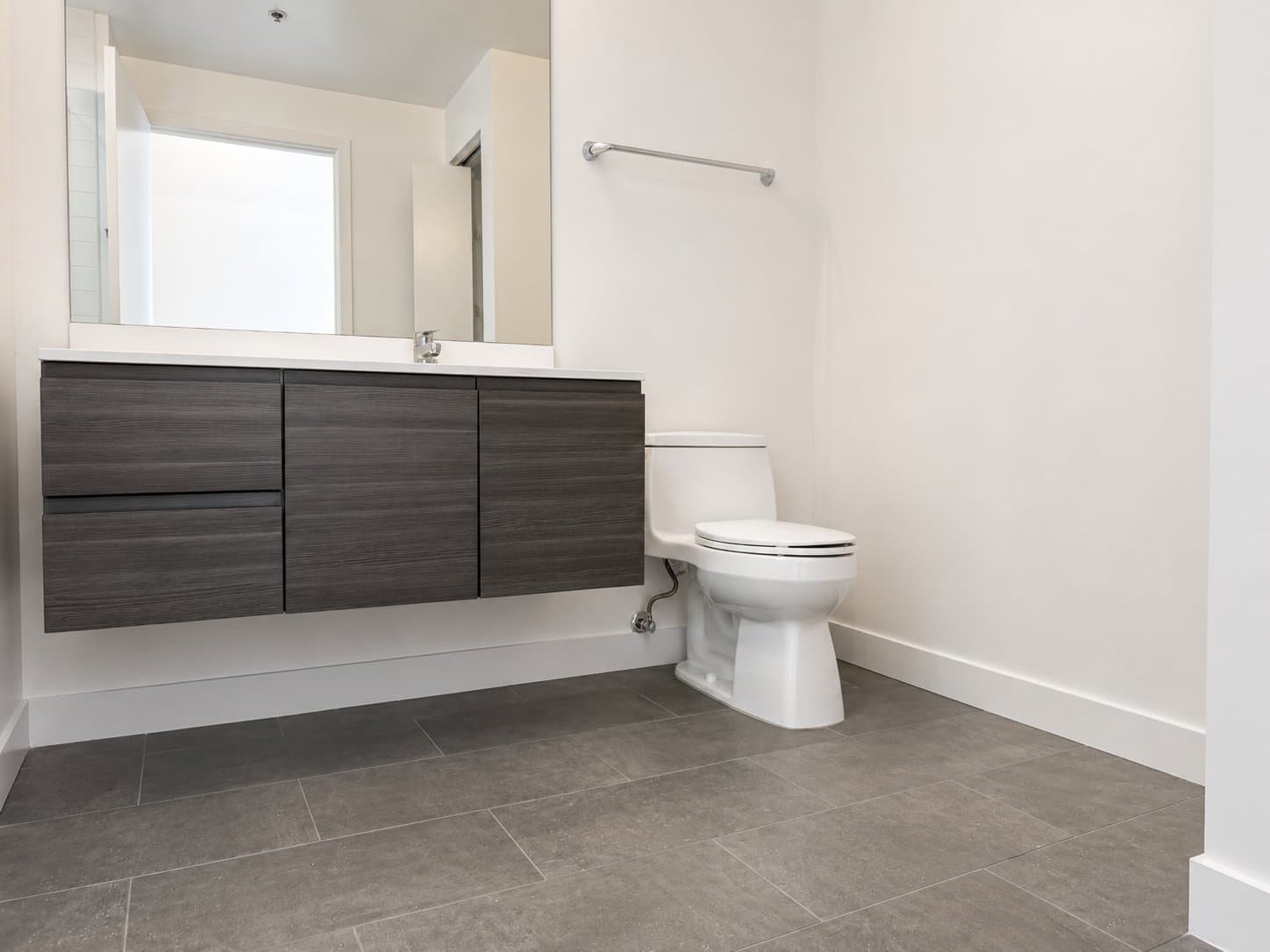 Chicago Condo: 215 W Hubbard Street