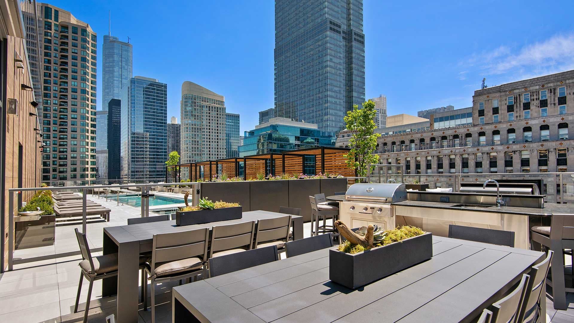 Chicago Condo: 215 W Hubbard Street