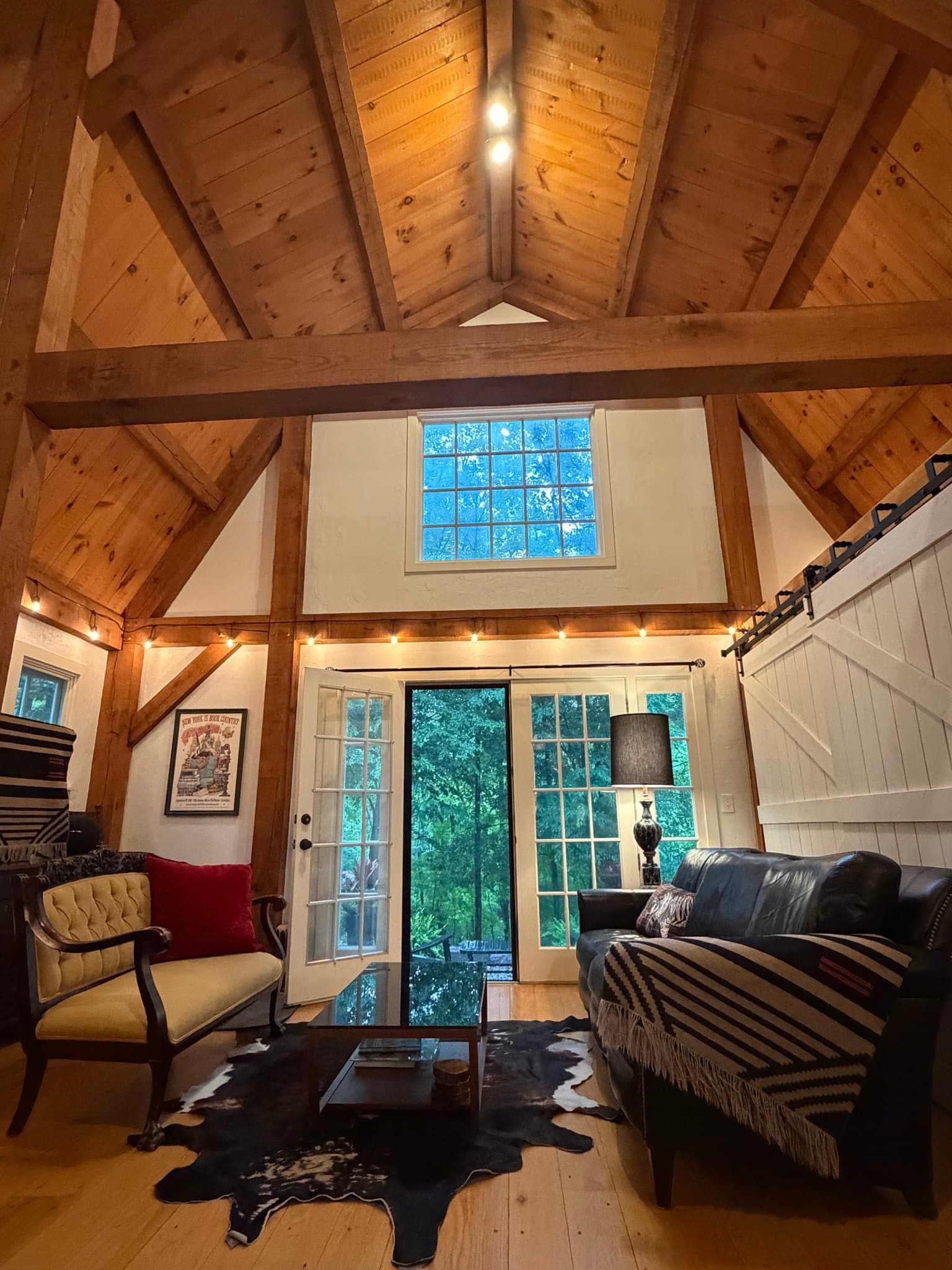 Ridgefield House: 300 Chestnut HIll Road
