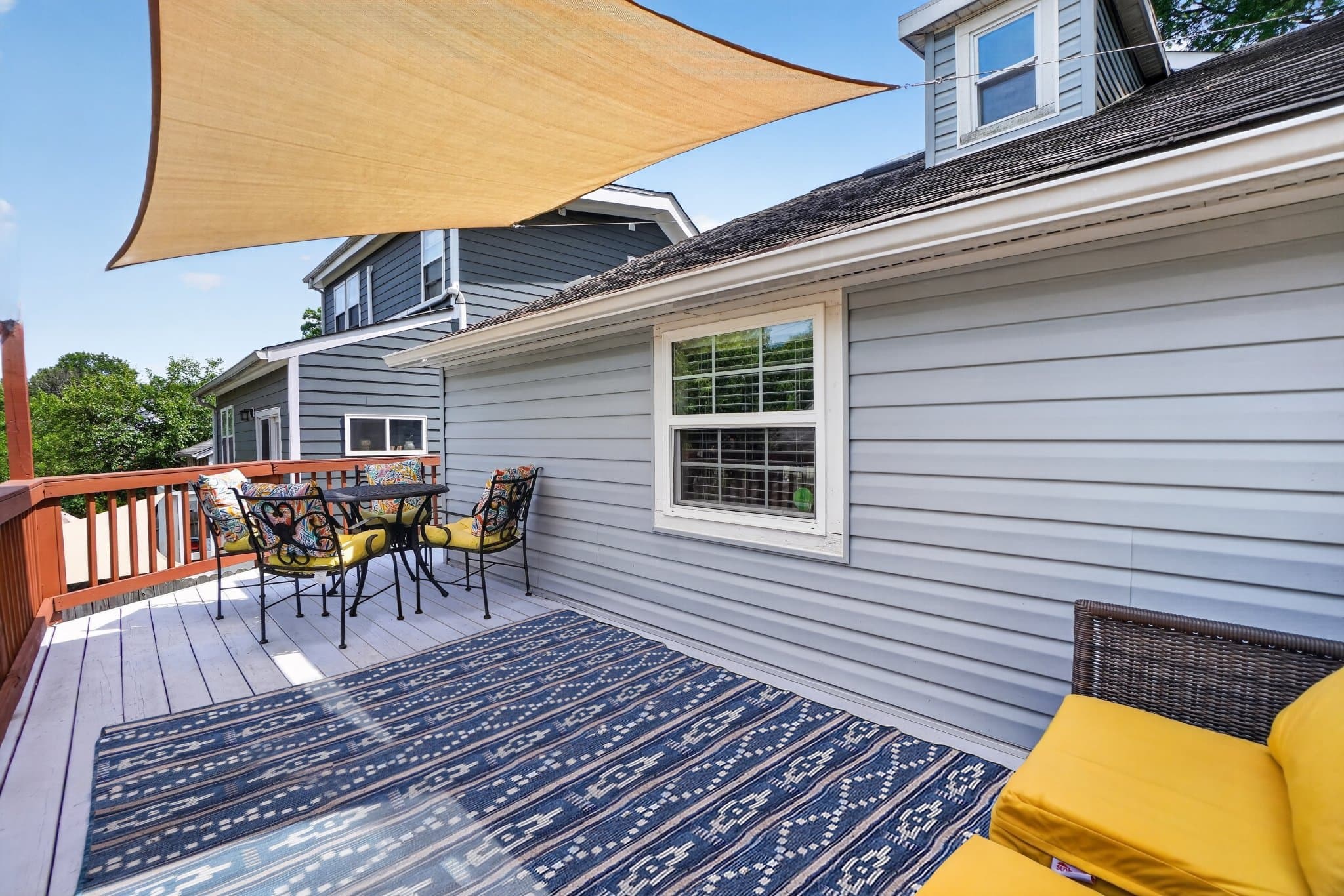 MOUNT RAINIER House: 3615 Eastern Avenue