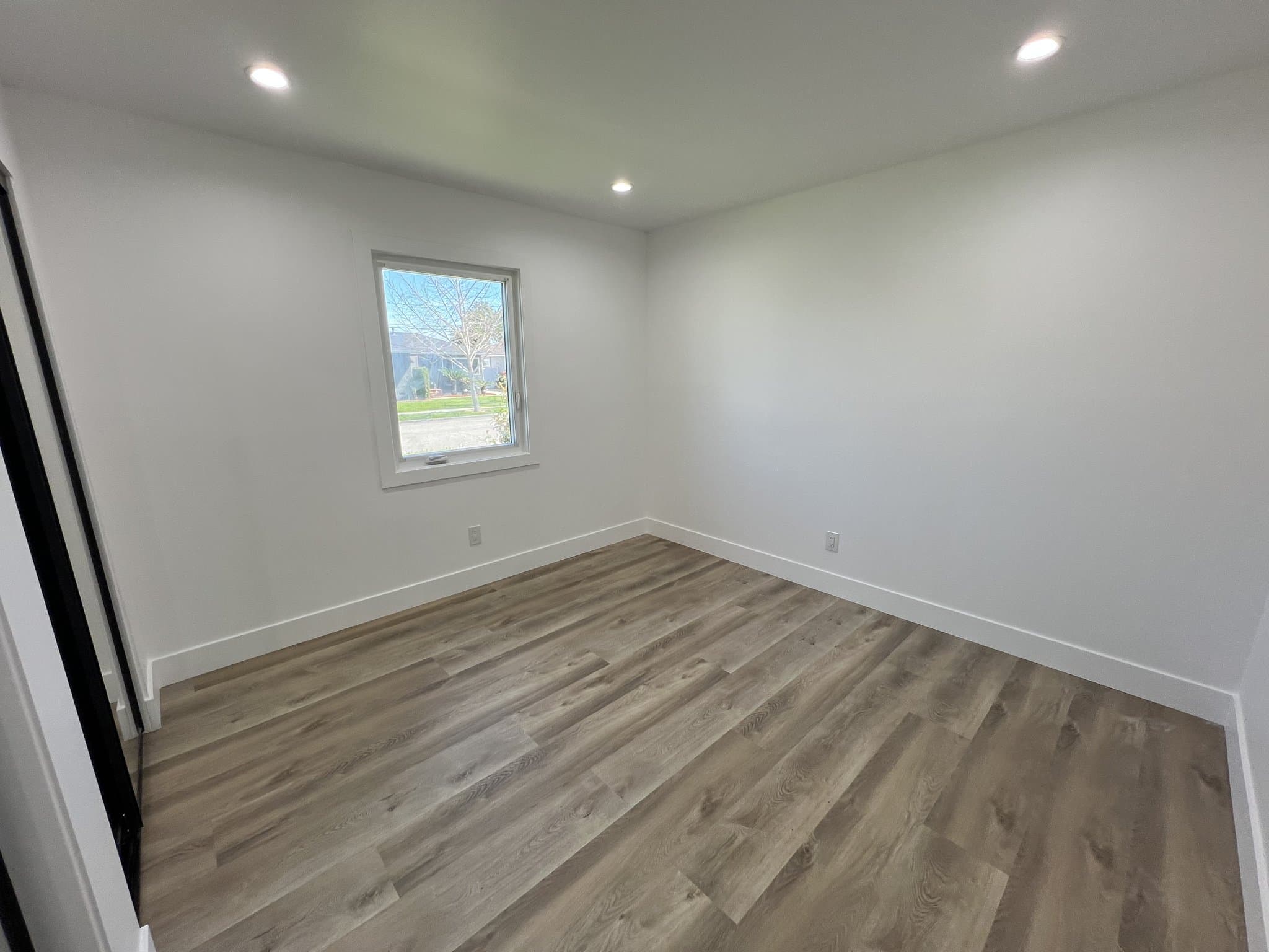 Lakewood House: 4814 Hedda St
