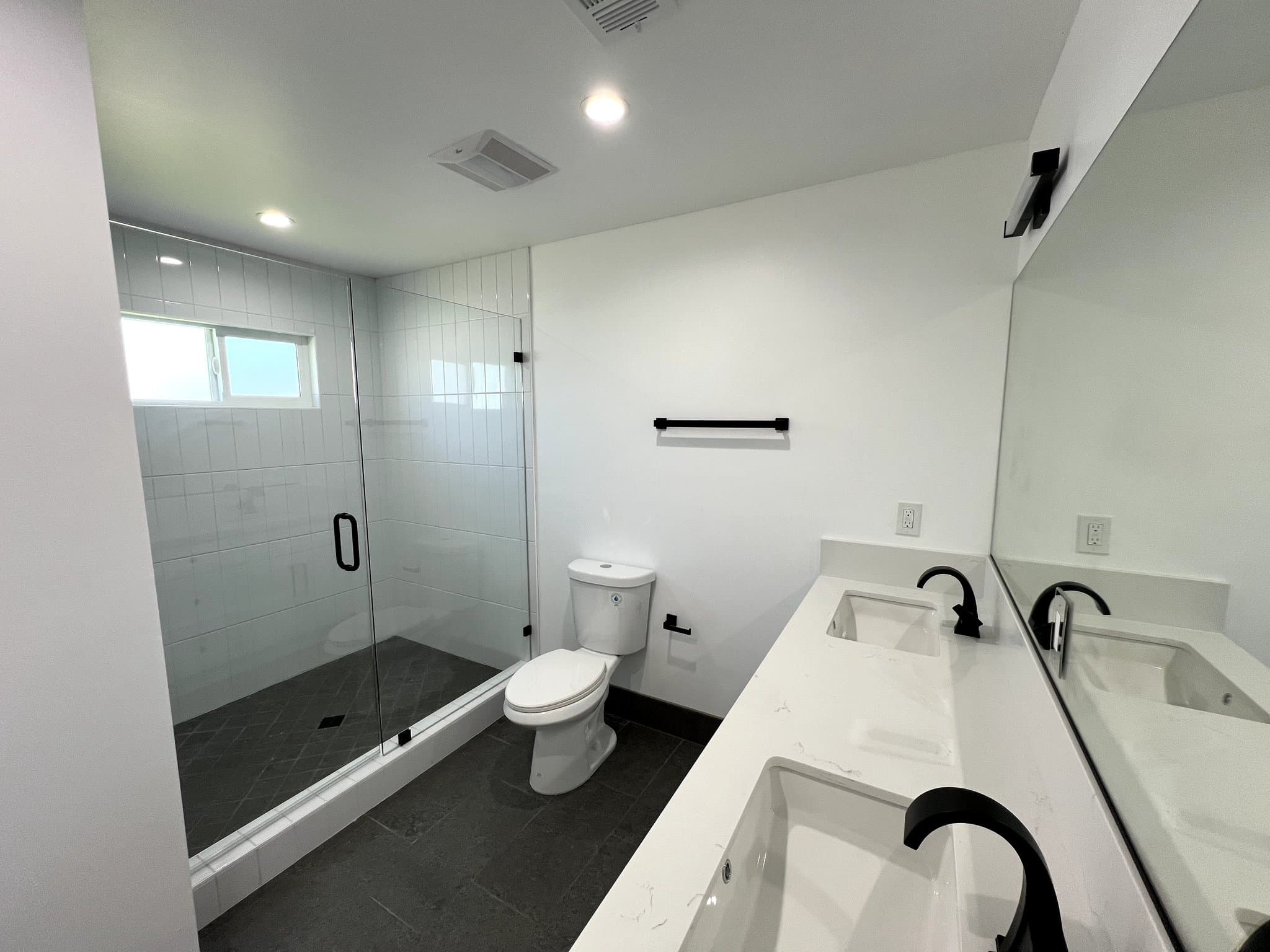 Lakewood House: 4814 Hedda St