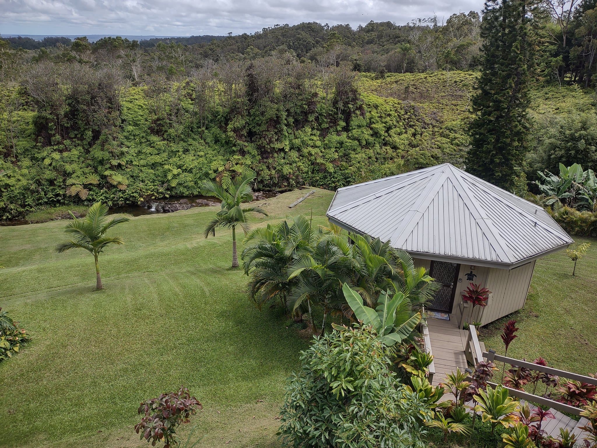 Hilo House: 2979 Kaiwiki Rd