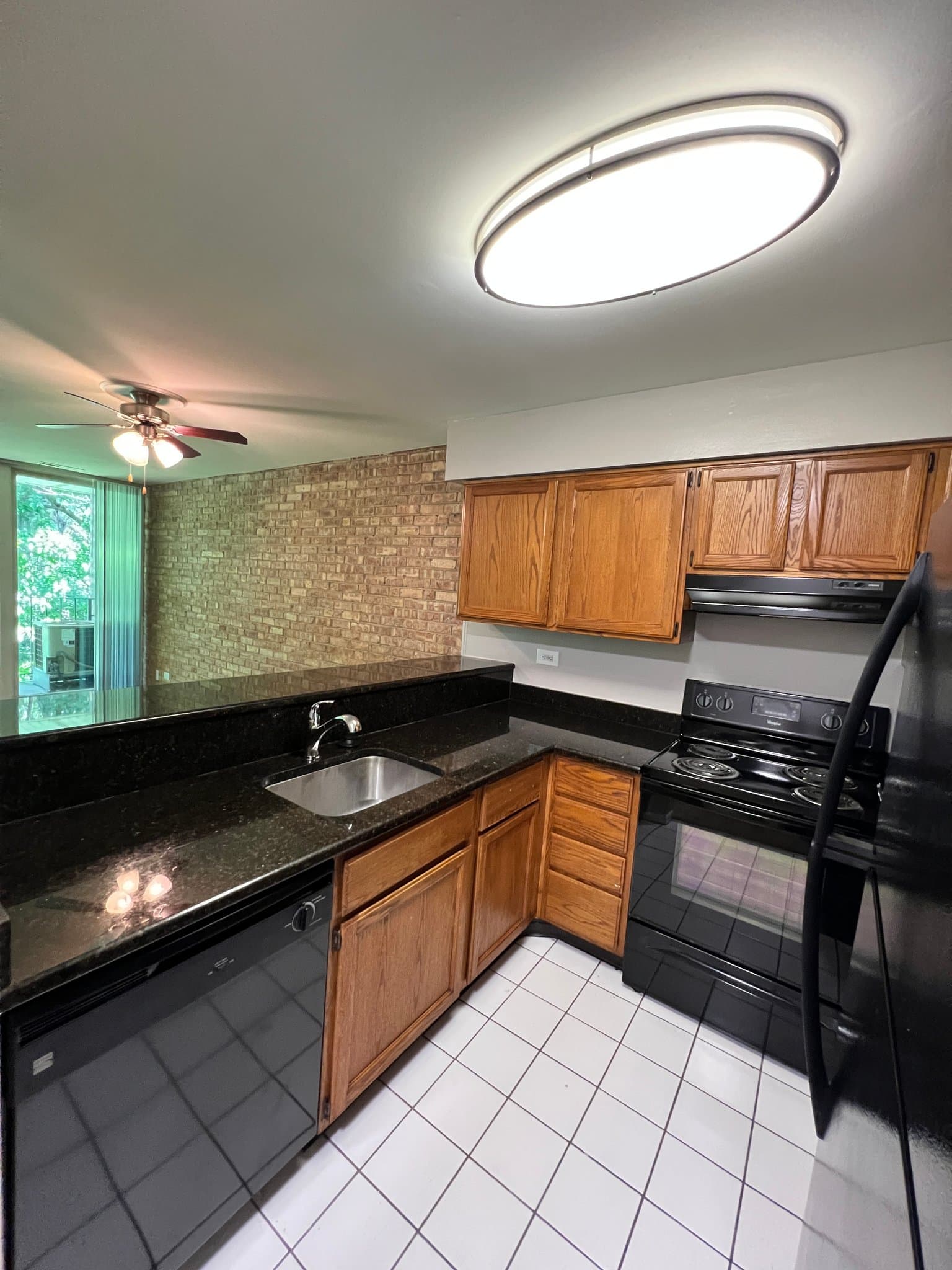 Lisle Apartment: 5750 Abbey Dr.
