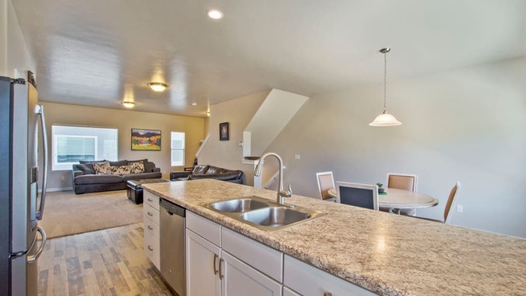 Bluffdale Townhome: 14688 Rising Star Way