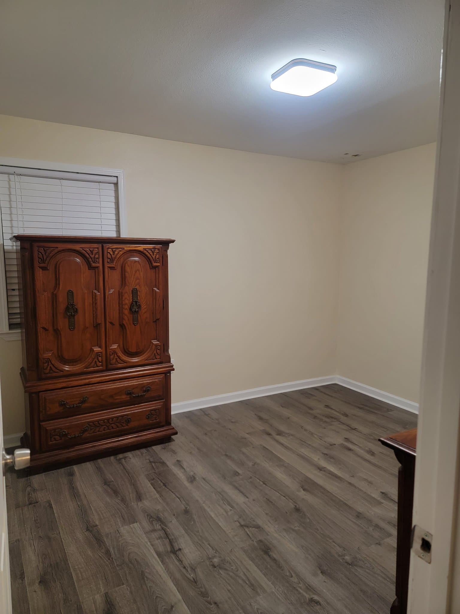 Baton Rouge Single Room: 123 Elmer Avenue