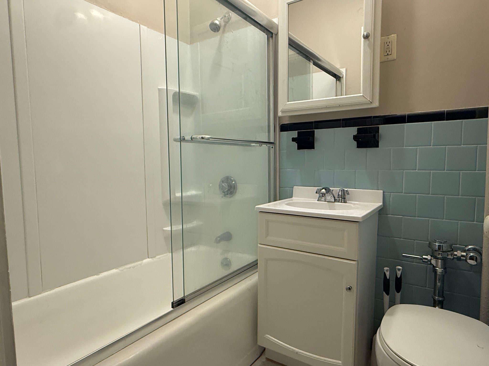 brookline Apartment: 181 winthrop rd