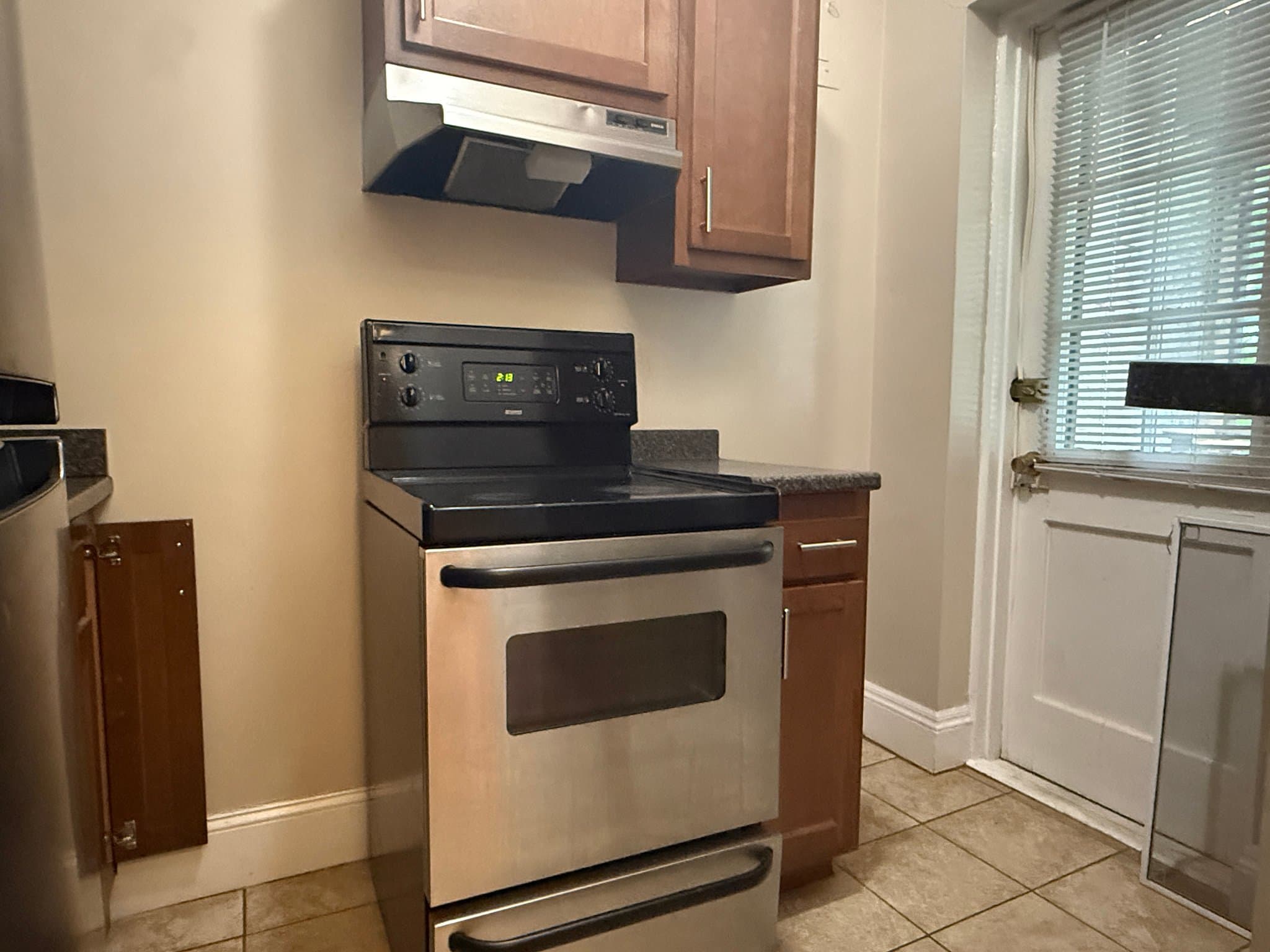 brookline Apartment: 181 winthrop rd