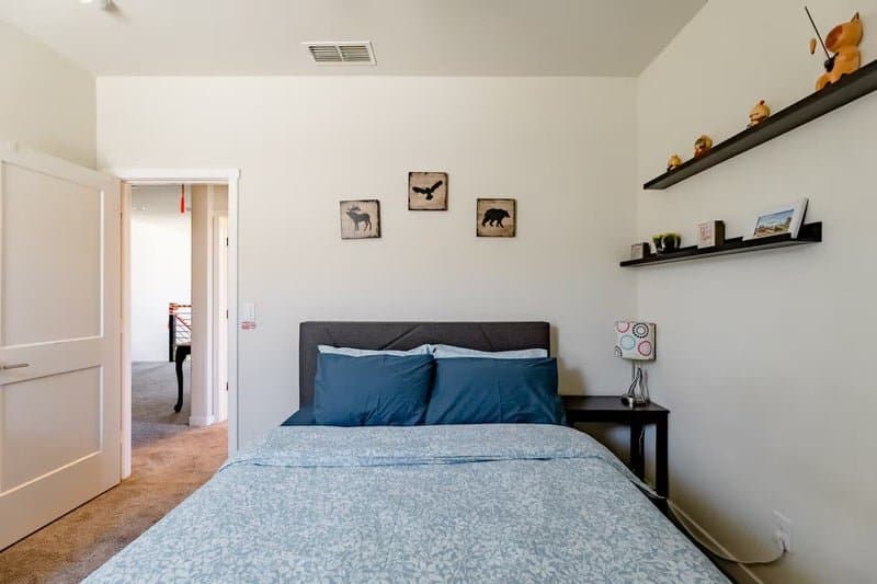 Sacramento Single Room: 4460 English Elm Street
