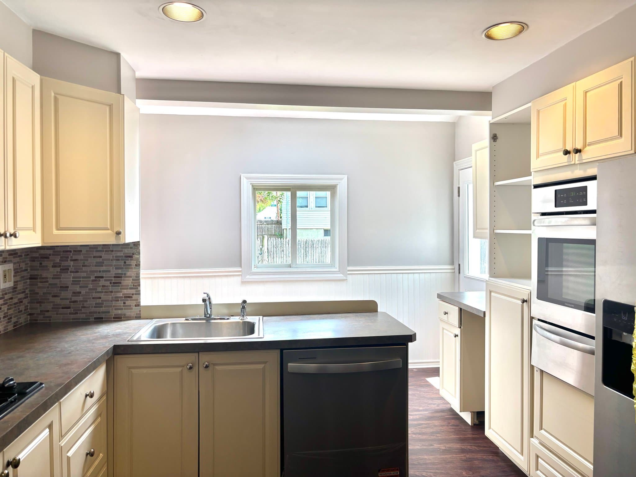 Dedham House: 20 Lower East St