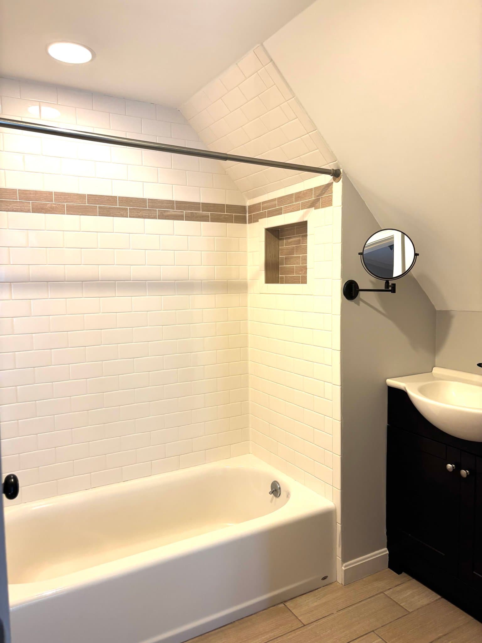 Dedham House: 20 Lower East St