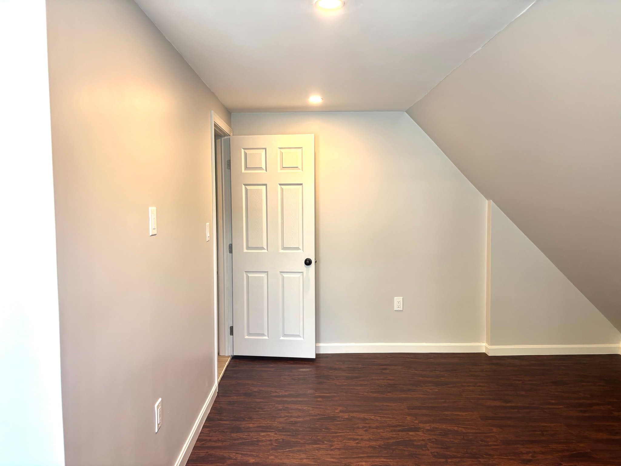 Dedham House: 20 Lower East St