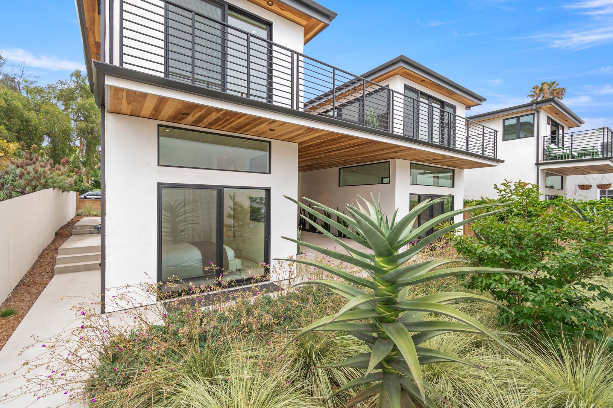 Cardiff by the Sea House: 2052 Montgomery Ave