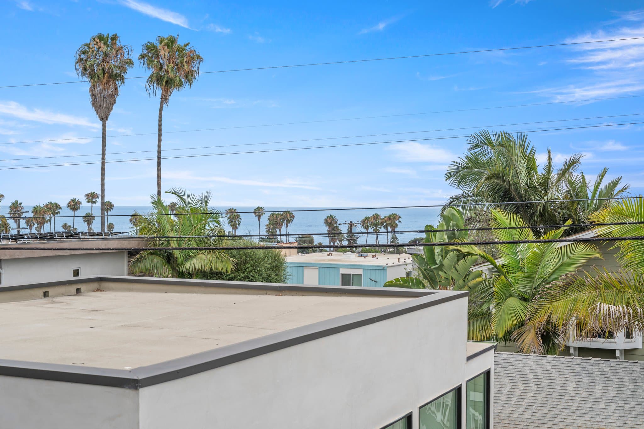 Cardiff by the Sea House: 2052 Montgomery Ave