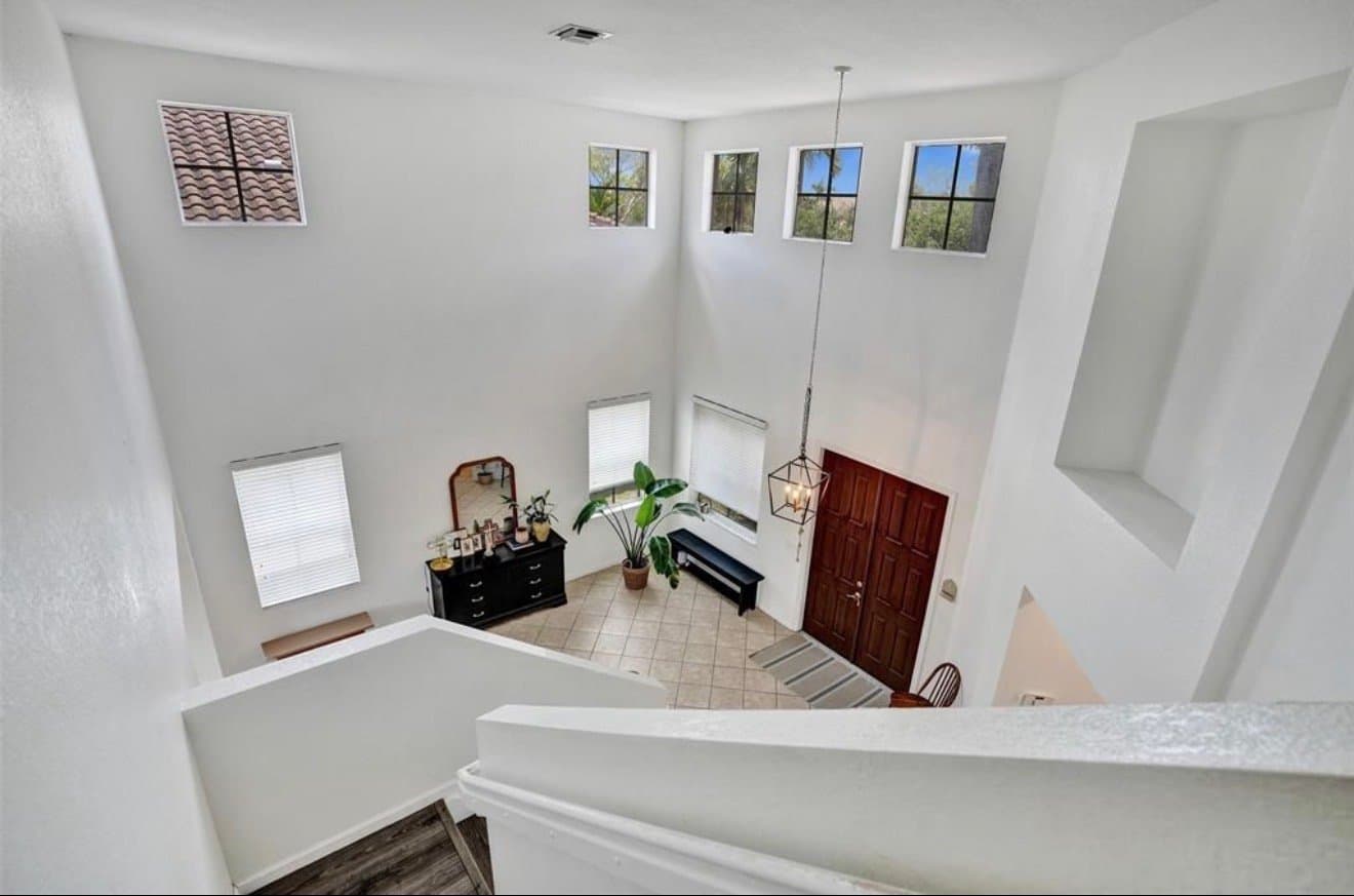 Weston House: 736 Tulip Cir