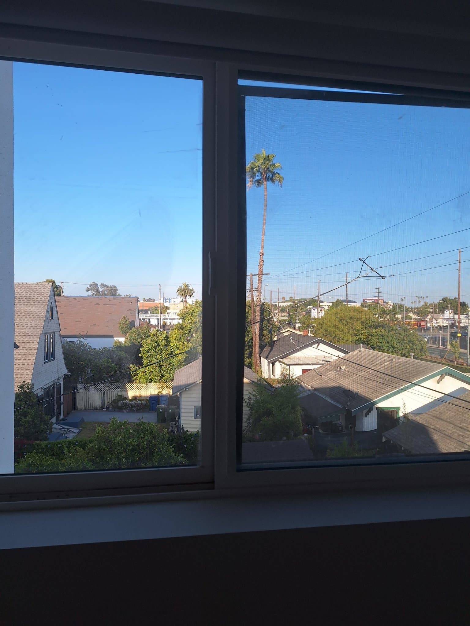 Los Angeles Single Room: 1438 W 37th Drive