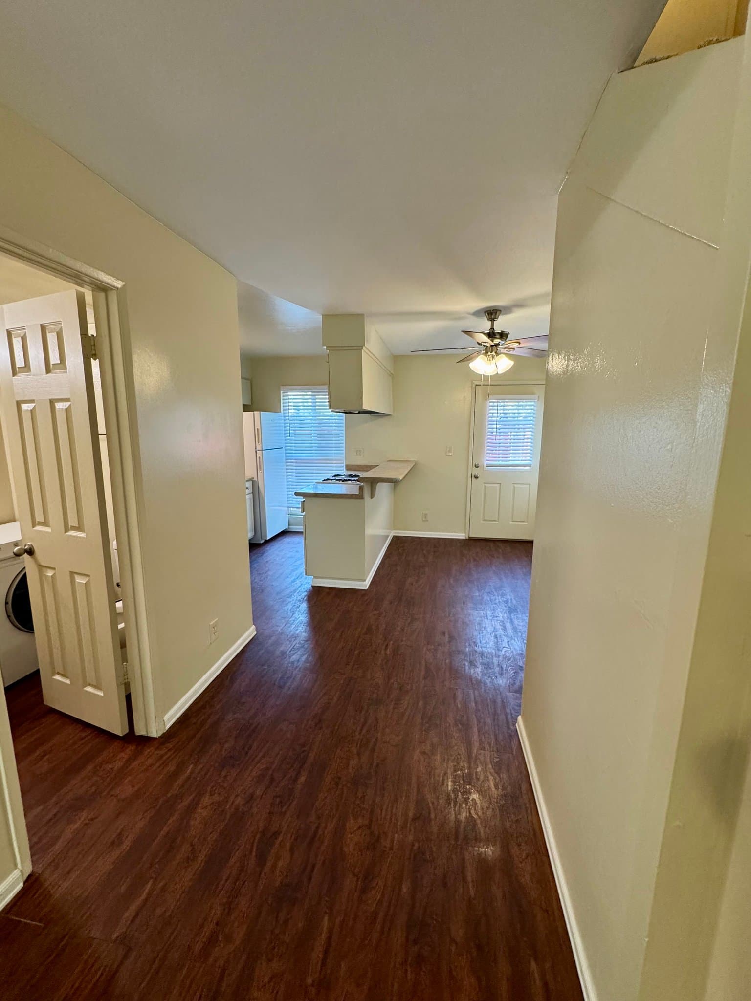 Costa Mesa Apartment: 1978 Maple Ave.