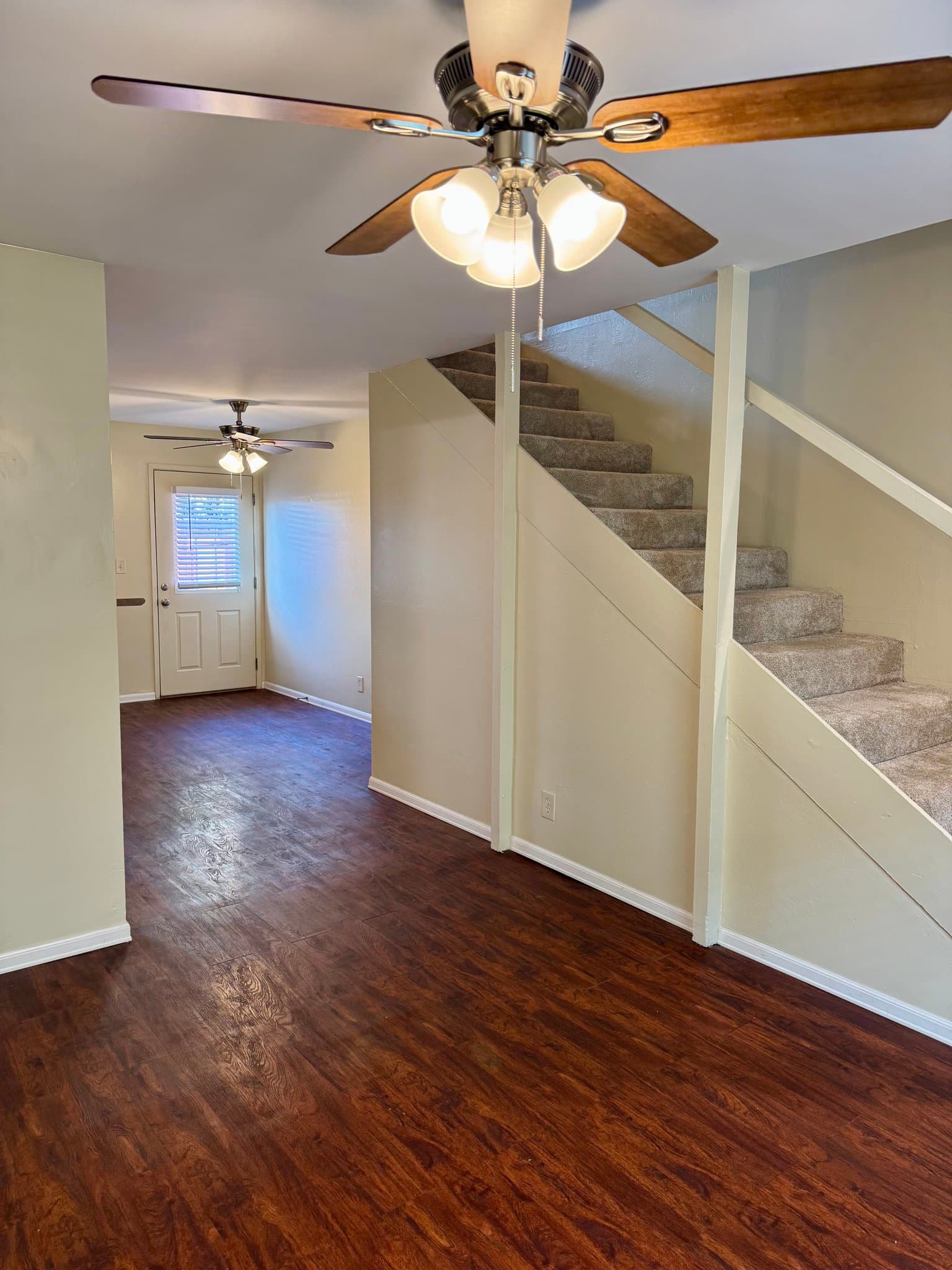 Costa Mesa Apartment: 1978 Maple Ave.