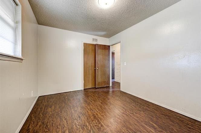 Oklahoma City House: 1001 Hampton Dr
