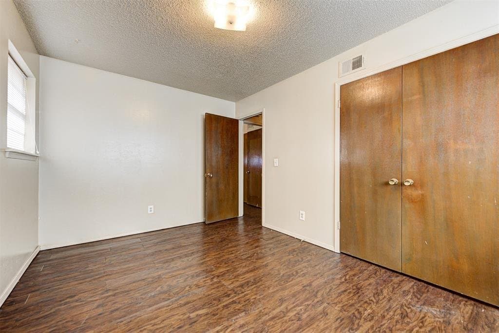 Oklahoma City House: 1001 Hampton Dr