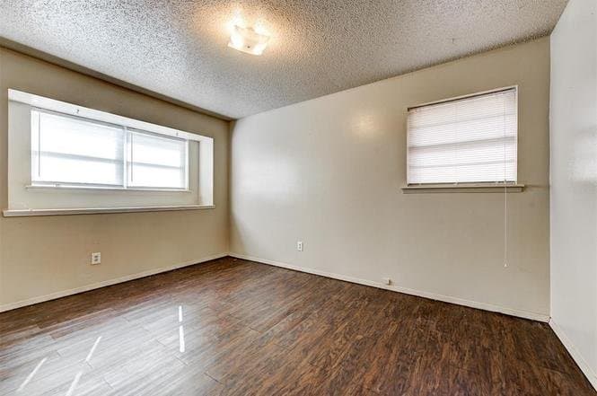 Oklahoma City House: 1001 Hampton Dr