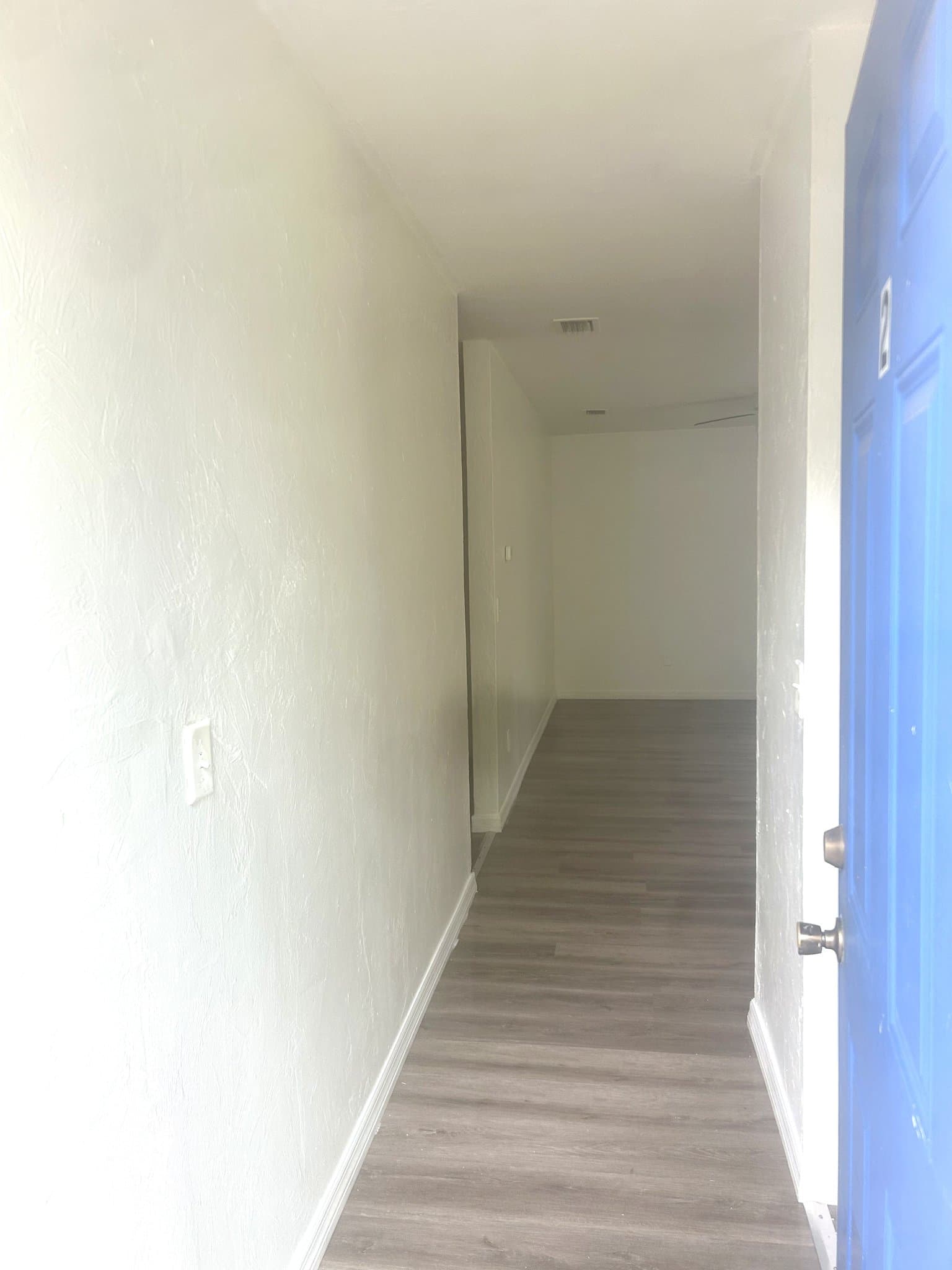 Jacksonville Apartment: 3304 Phyllis St