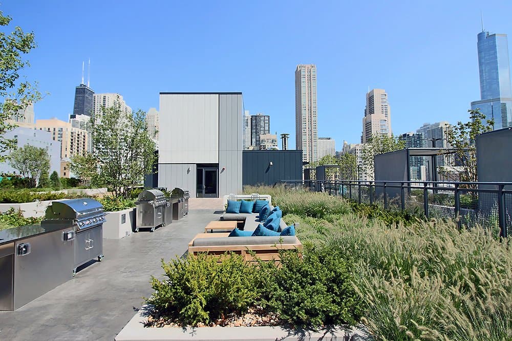 Chicago Apartment: 617 N Wells St