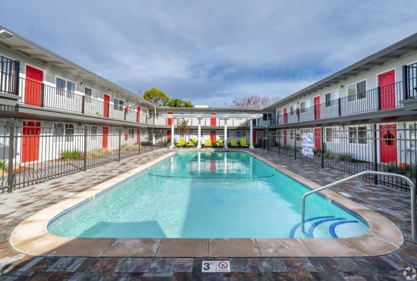 Livermore Apartment: 434 Junction Ave