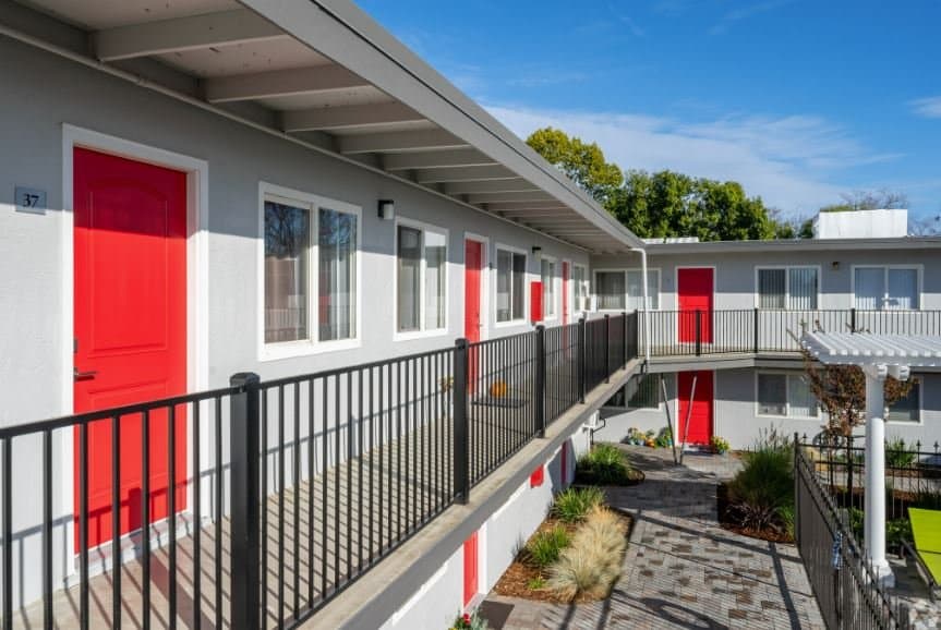 Livermore Apartment: 434 Junction Ave