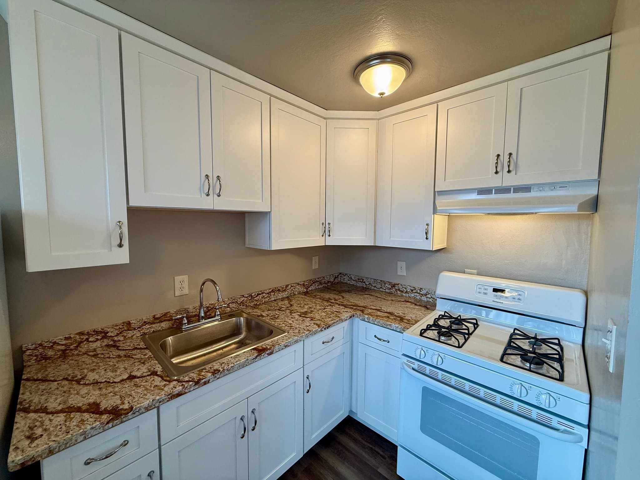 Livermore Apartment: 434 Junction Ave