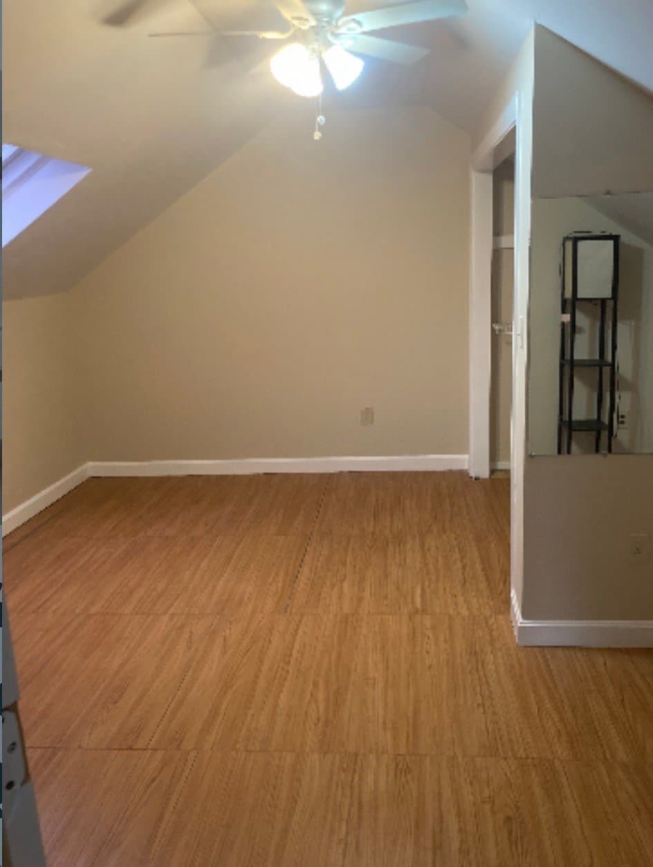 Quincy Apartment: 17 ring ave