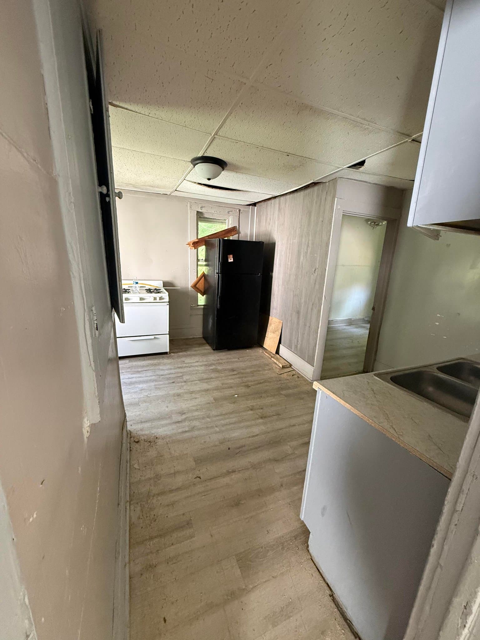 Decatur House: 1344 E Condit St