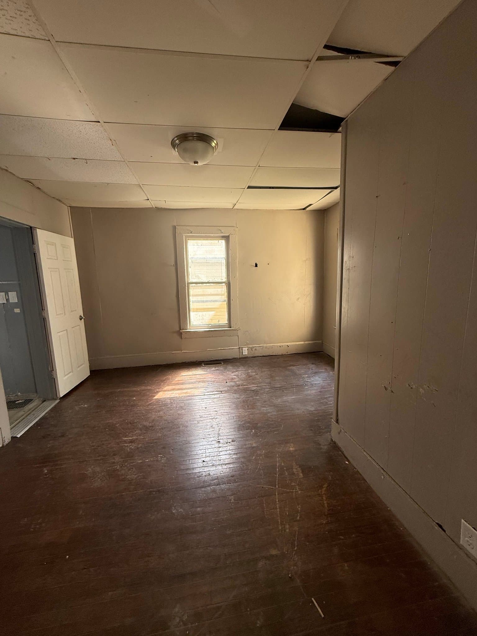 Decatur House: 1344 E Condit St