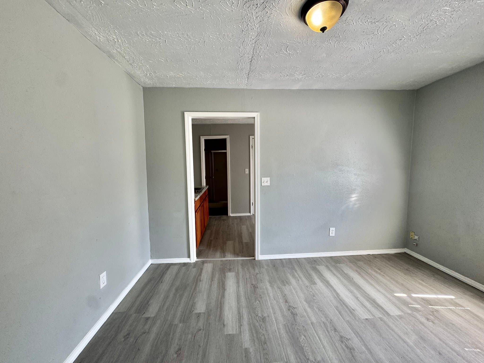 Oklahoma City House: 1501 Sw 30th St