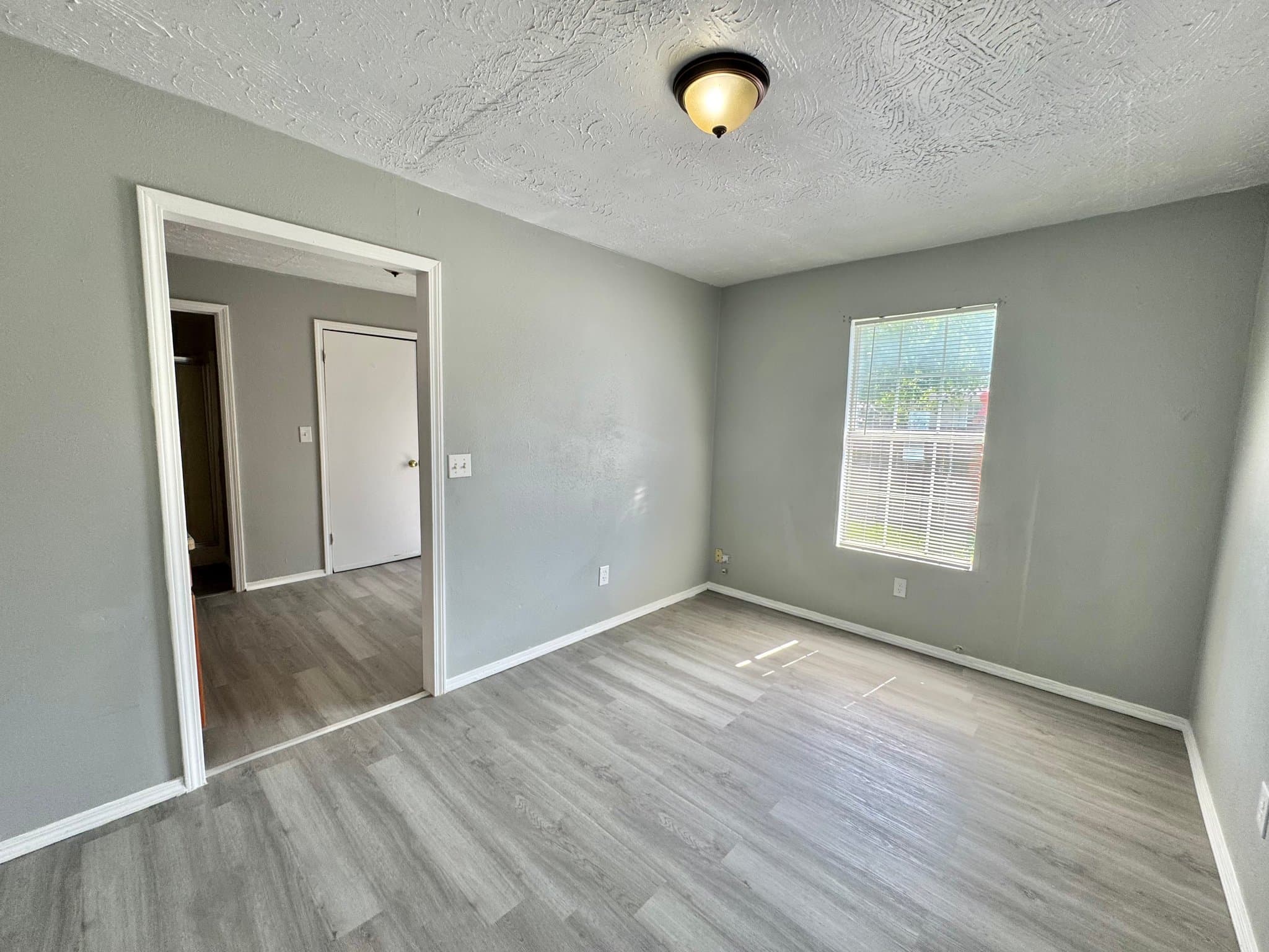 Oklahoma City House: 1501 Sw 30th St