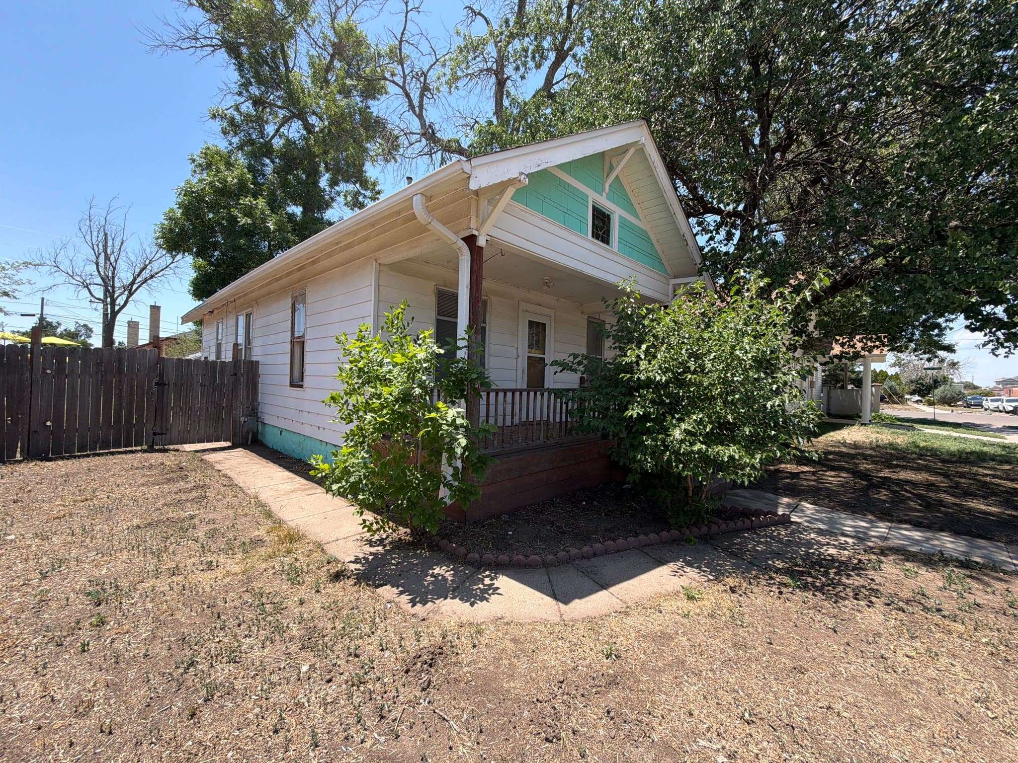 Greeley House: 428 10th St