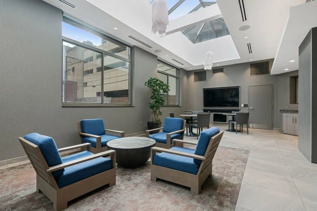 Chicago Condo: 1122 N Dearborn