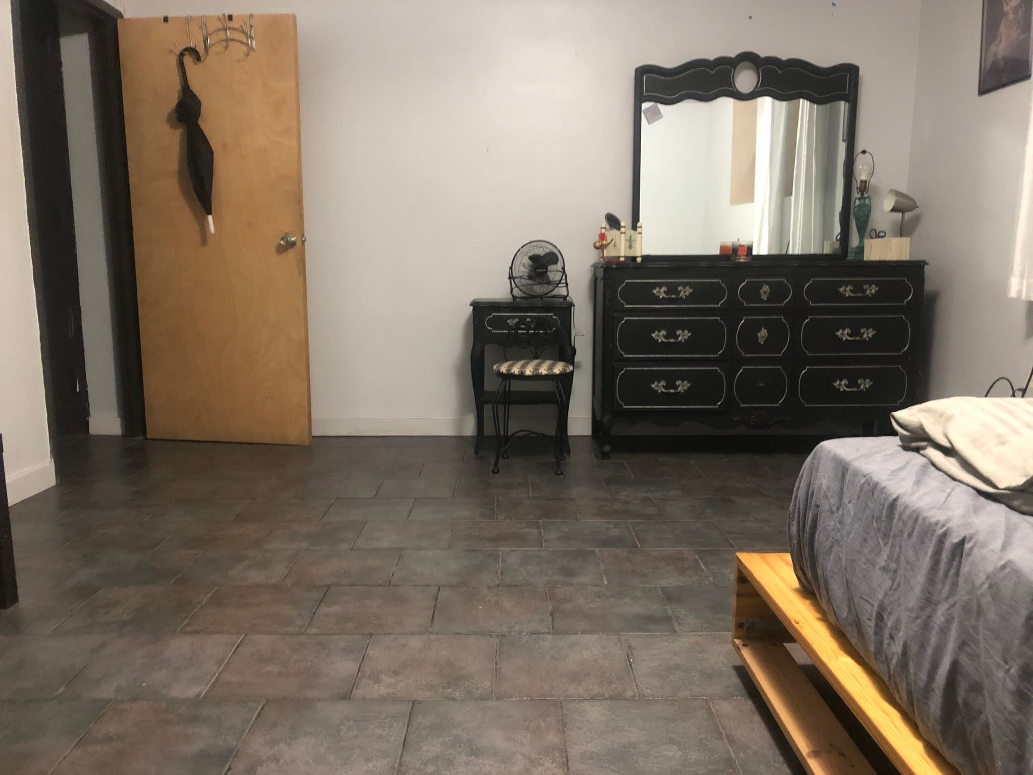 Brooklyn Single Room: 558 Lafayette Ave
