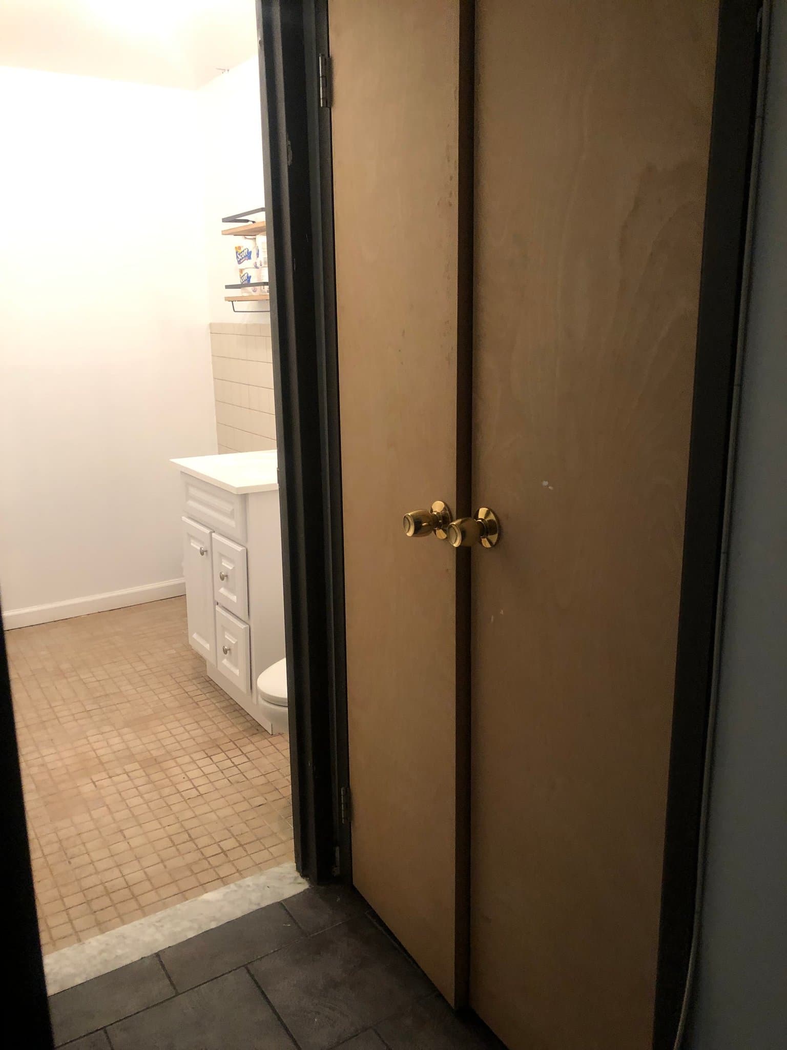 Brooklyn Single Room: 558 Lafayette Ave