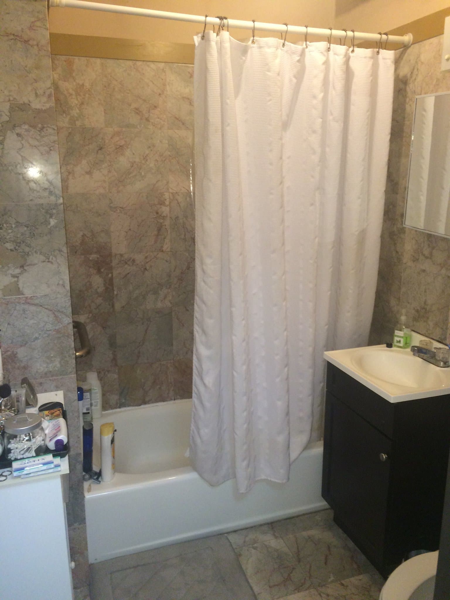 Brooklyn Single Room: 558 Lafayette Ave